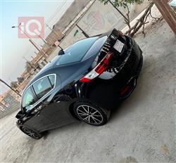 أكورا TLX